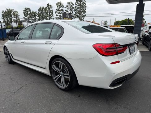 Used 2018 BMW 740i RWD image 23