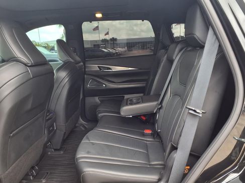 Used 2025 INFINITI QX60 Luxe w/ Black Edition image 19