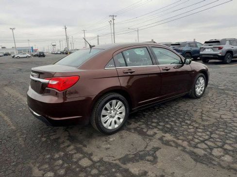 Used 2013 Chrysler 200 LX image 8