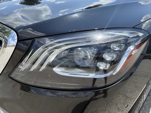 Used 2018 Mercedes-Benz S 560 Sedan image 14