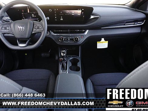 New 2026 Buick Envista Preferred image 11