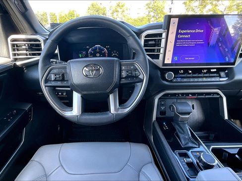 Used 2026 Toyota Tundra Limited AWD/4WD image 5