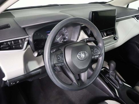 Used 2023 Toyota Corolla LE FWD image 23