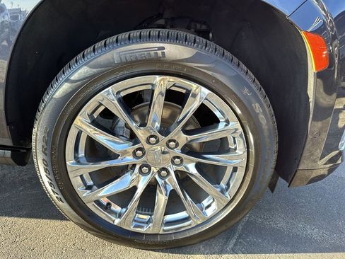 Used 2023 Cadillac Escalade Premium Luxury w/ LPO, Radiant Package image 10