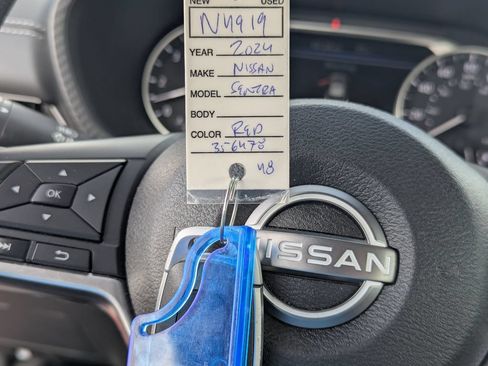 Used 2024 Nissan Sentra SV FWD image 35