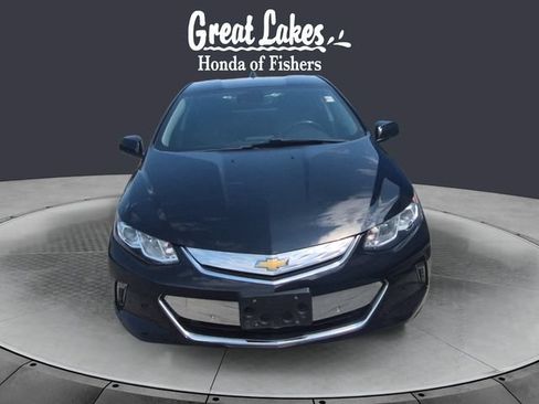 Used 2017 Chevrolet Volt Premier w/ Driver Confidence II Package FWD image 8