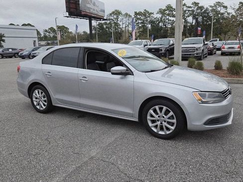 Used 2014 Volkswagen Jetta SE image 17