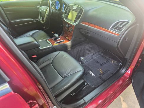 Used 2014 Chrysler 300 AWD w/ Driver Convenience Group image 12