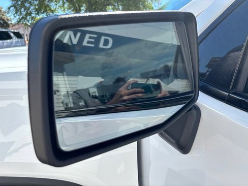Certified 2022 GMC Sierra 1500 AT4 w/ AT4 Premium Package AWD/4WD image 18