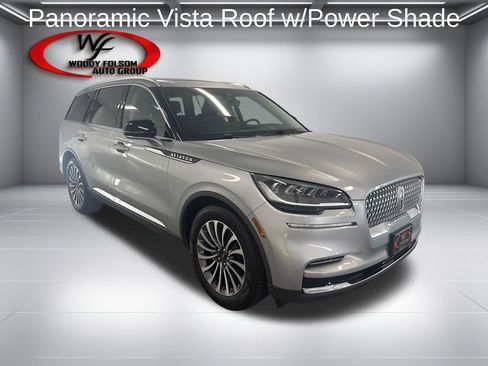 Used 2023 Lincoln Aviator 2WD w/ Premium Package image 3