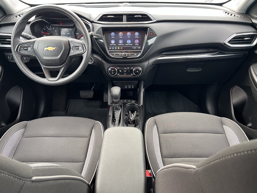 Used 2023 Chevrolet TrailBlazer LT w/ Convenience Package FWD image 29