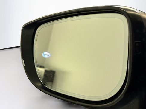 Used 2024 Subaru Crosstrek 2.0i Premium w/ Crosstrek Mirror Package AWD/4WD image 16