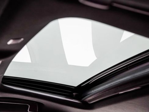 Used 2023 Lexus IS 500 image 19