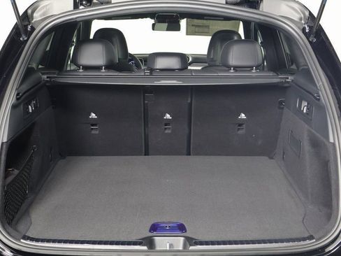 New 2026 Mercedes-Benz GLC 300 image 8