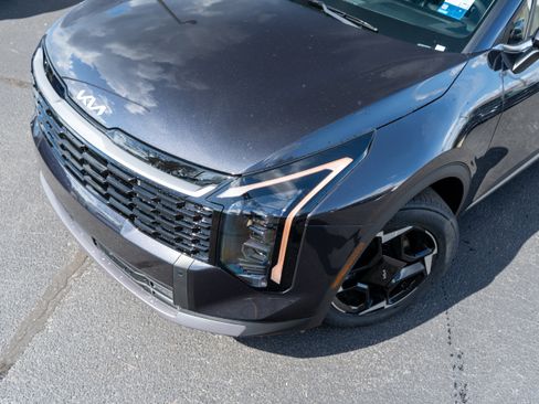 New 2026 Kia Sportage EX image 2