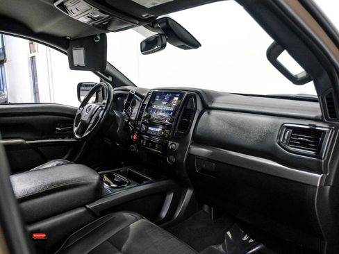 Used 2021 Nissan Titan PRO-4X w/ Off Road Protection Package image 13