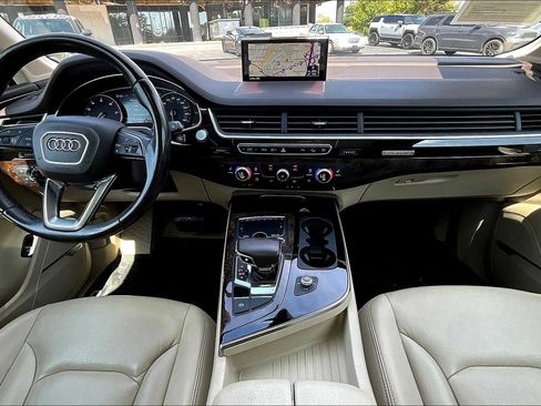 Used 2018 Audi Q7 3.0T Premium Plus image 15