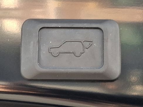 Used 2024 Toyota RAV4 XLE image 30