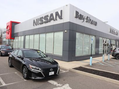 Certified 2025 Nissan Altima 2.5 SV