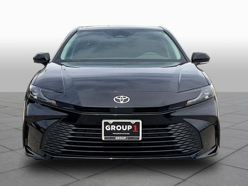 Used 2026 Toyota Camry LE image 4