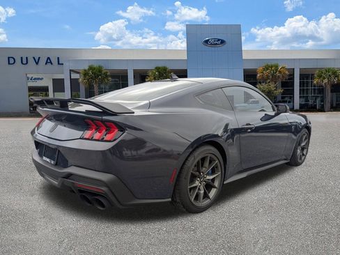 Used 2025 Ford Mustang Dark Horse image 4