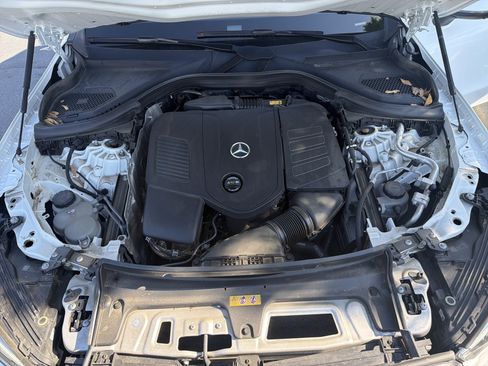 Used 2023 Mercedes-Benz GLC 300 4MATIC image 35