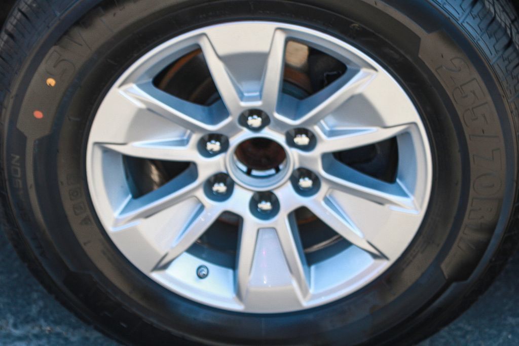 Used 2020 GMC Yukon SLE w/ SLE Value Package RWD image 10