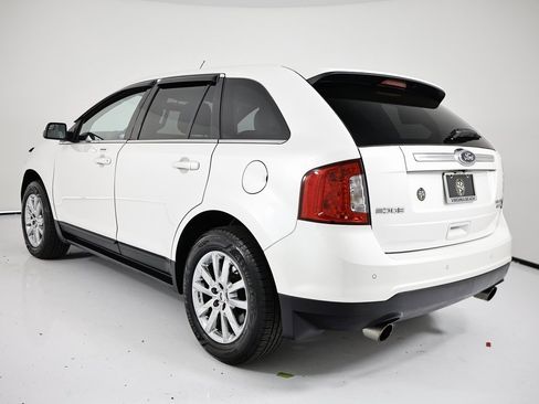 Used 2013 Ford Edge Limited w/ Driver Entry Pkg image 3