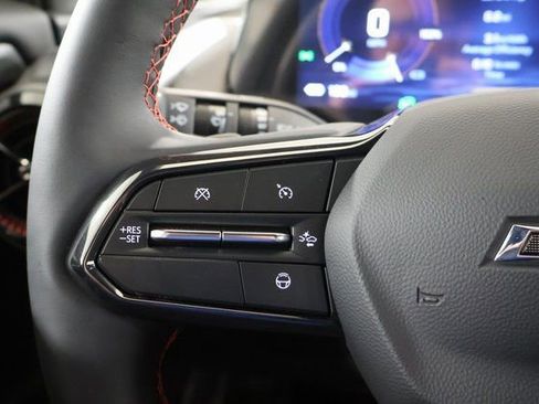 New 2025 Chevrolet Equinox EV RS image 16