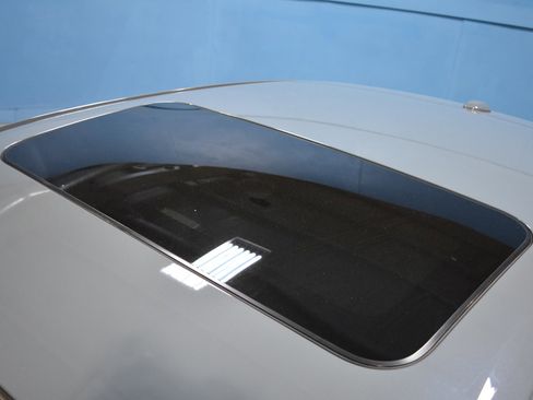 New 2025 Nissan Sentra SR w/ SR Premium Package image 20