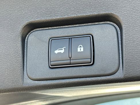 New 2026 Nissan Rogue SV FWD image 19