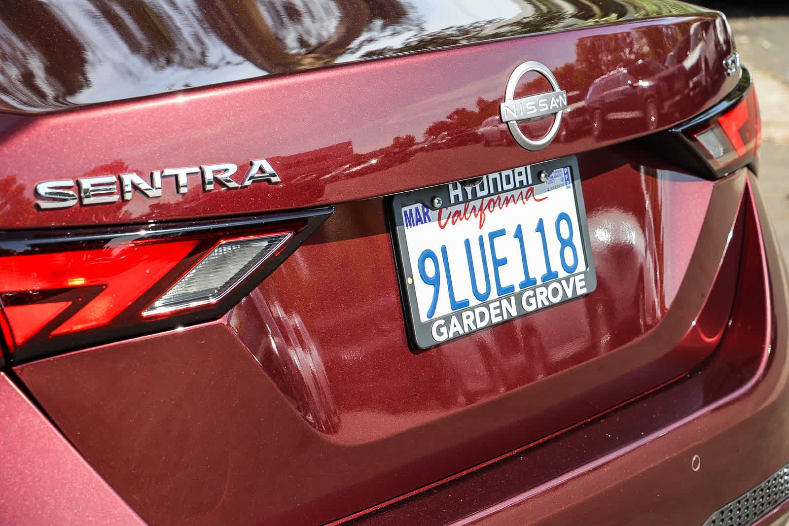 Used 2024 Nissan Sentra SV FWD image 10