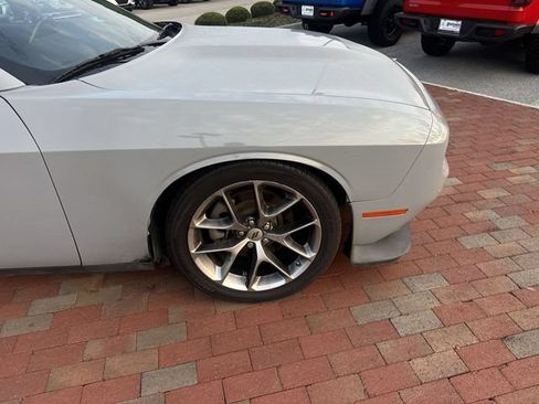 Used 2022 Dodge Challenger GT RWD image 17