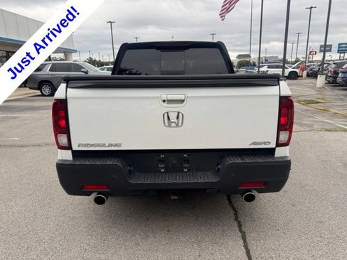 Used 2023 Honda Ridgeline Black Edition image 4