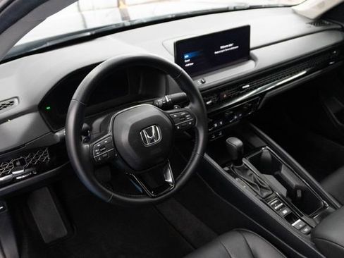 Used 2024 Honda Accord EX-L image 3