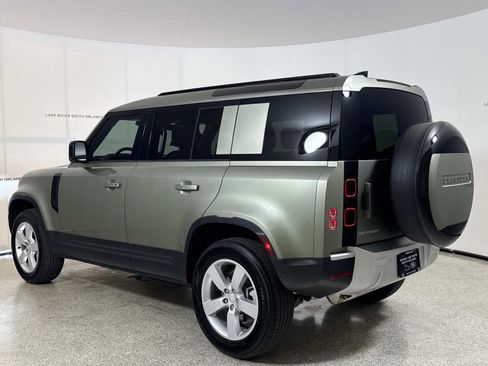 Used 2025 Land Rover Defender 110 S AWD/4WD image 3