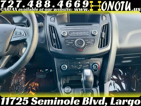Used 2016 Ford Focus SE FWD image 26