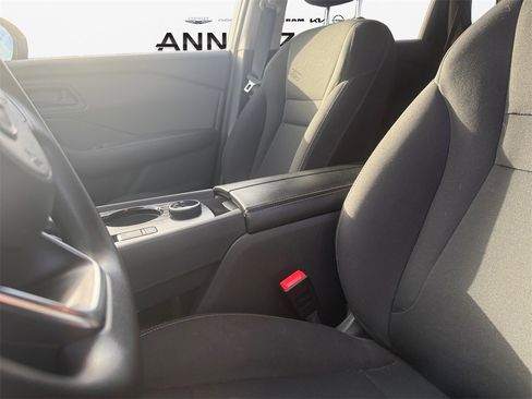 Certified 2024 Nissan Rogue S image 23