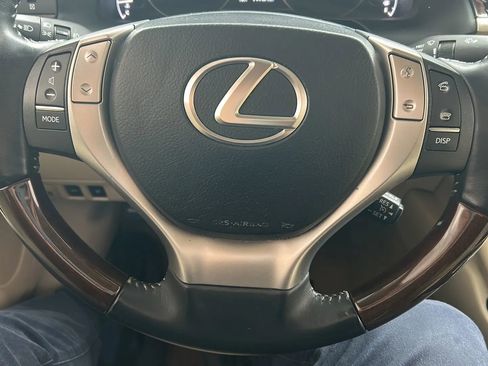 Used 2014 Lexus ES 350 w/ Premium Package FWD image 22