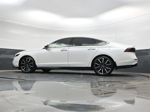 Used 2024 Honda Accord Touring image 29