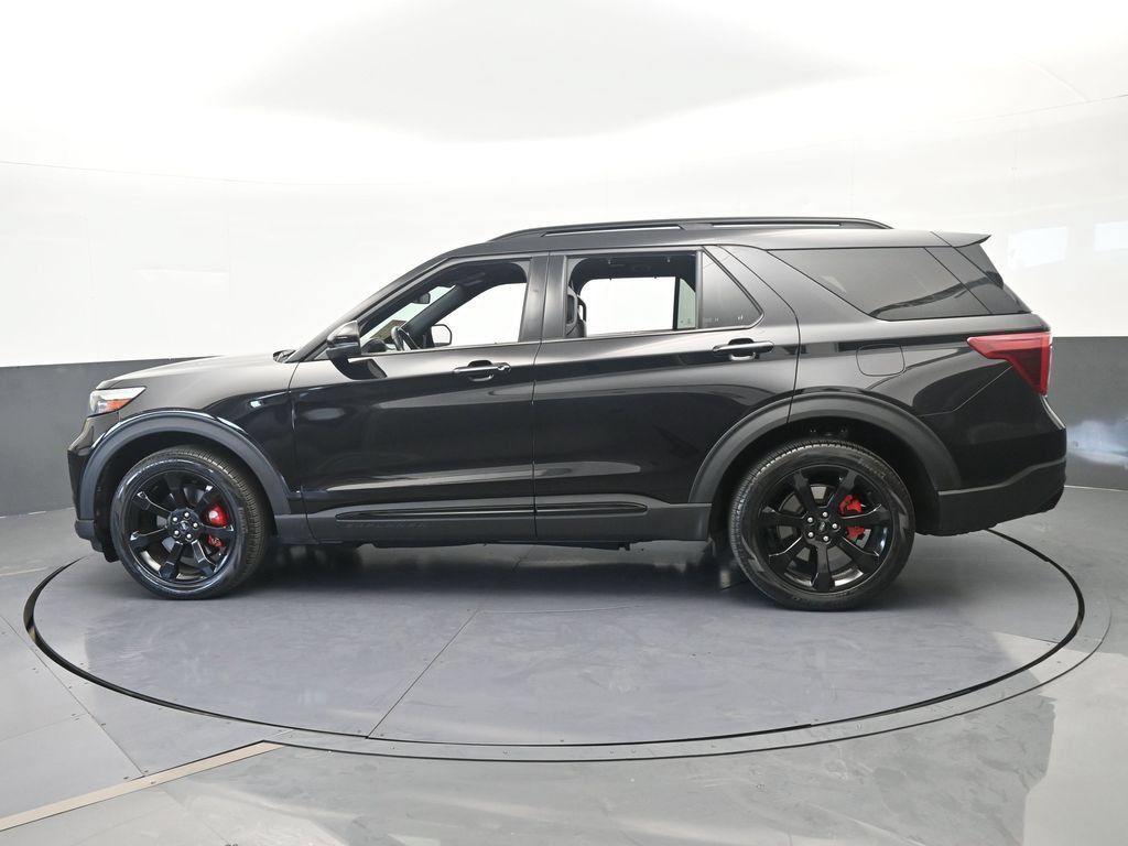 Used 2024 Ford Explorer ST w/ Equipment Group 401A AWD/4WD image 3