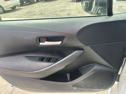 Used 2020 Toyota Corolla LE w/ Carpet Mat Package (TMS) image 7