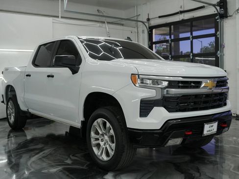 Used 2023 Chevrolet Silverado 1500 LT Trail Boss w/ Protection Package AWD/4WD image 6