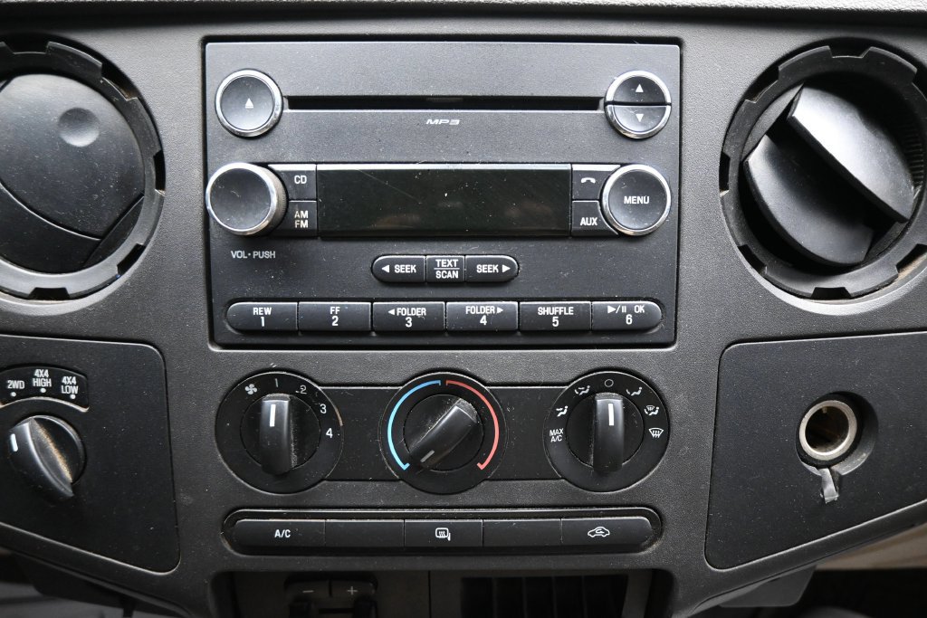 Used 2009 Ford F250 XL AWD/4WD image 19