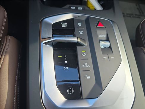 Certified 2026 BMW 228i w/ Technology Package FWD image 18