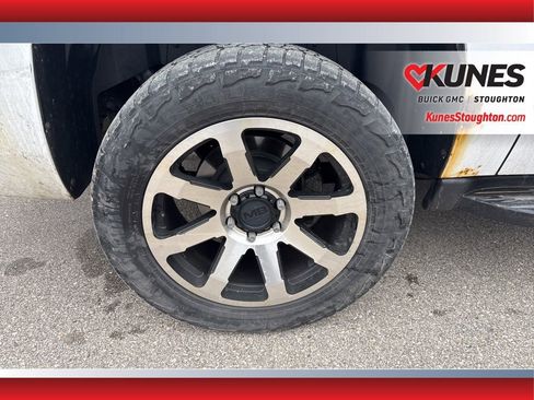 Used 2012 Chevrolet Suburban LT w/ Luxury Package image 12