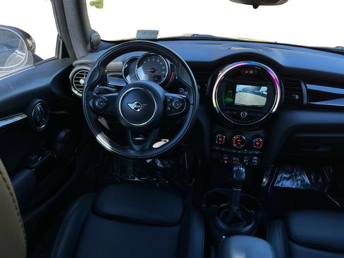 Used 2019 MINI Cooper S image 15