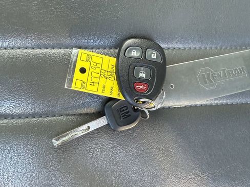 Used 2024 Chevrolet Express 2500 w/ Driver Convenience Package image 32