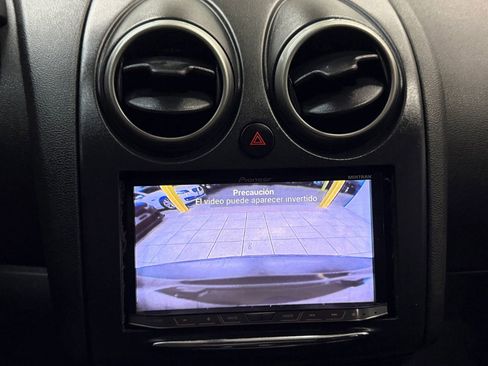 Used 2011 Nissan Rogue SV image 32