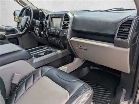 Used 2019 Ford F150 XLT w/ Equipment Group 302A Luxury AWD/4WD image 20